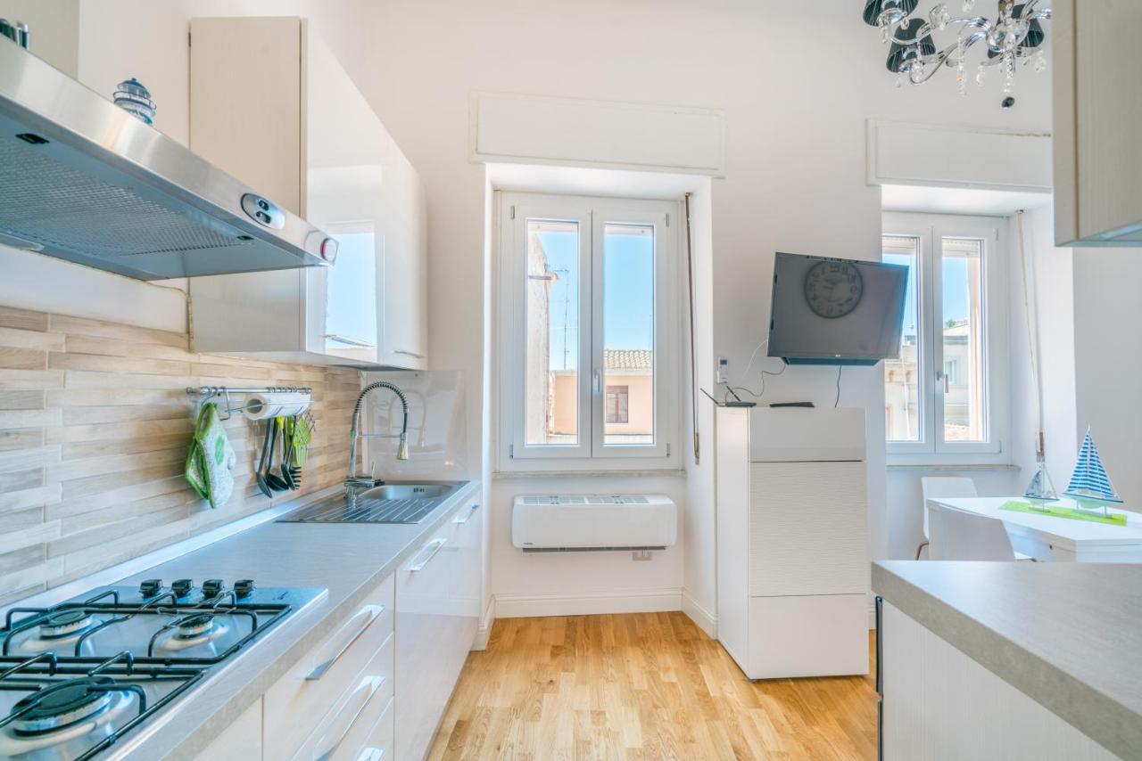 Apartamento Le Scale Sul Porto . Marina Centro Storico. Ac *